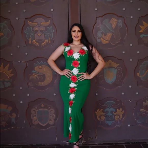 Mexican Dress | Color: Green | Size: XL | Costurera's Closet Mexican Dress | Color: Green | Size: XL | Costurera's Closet